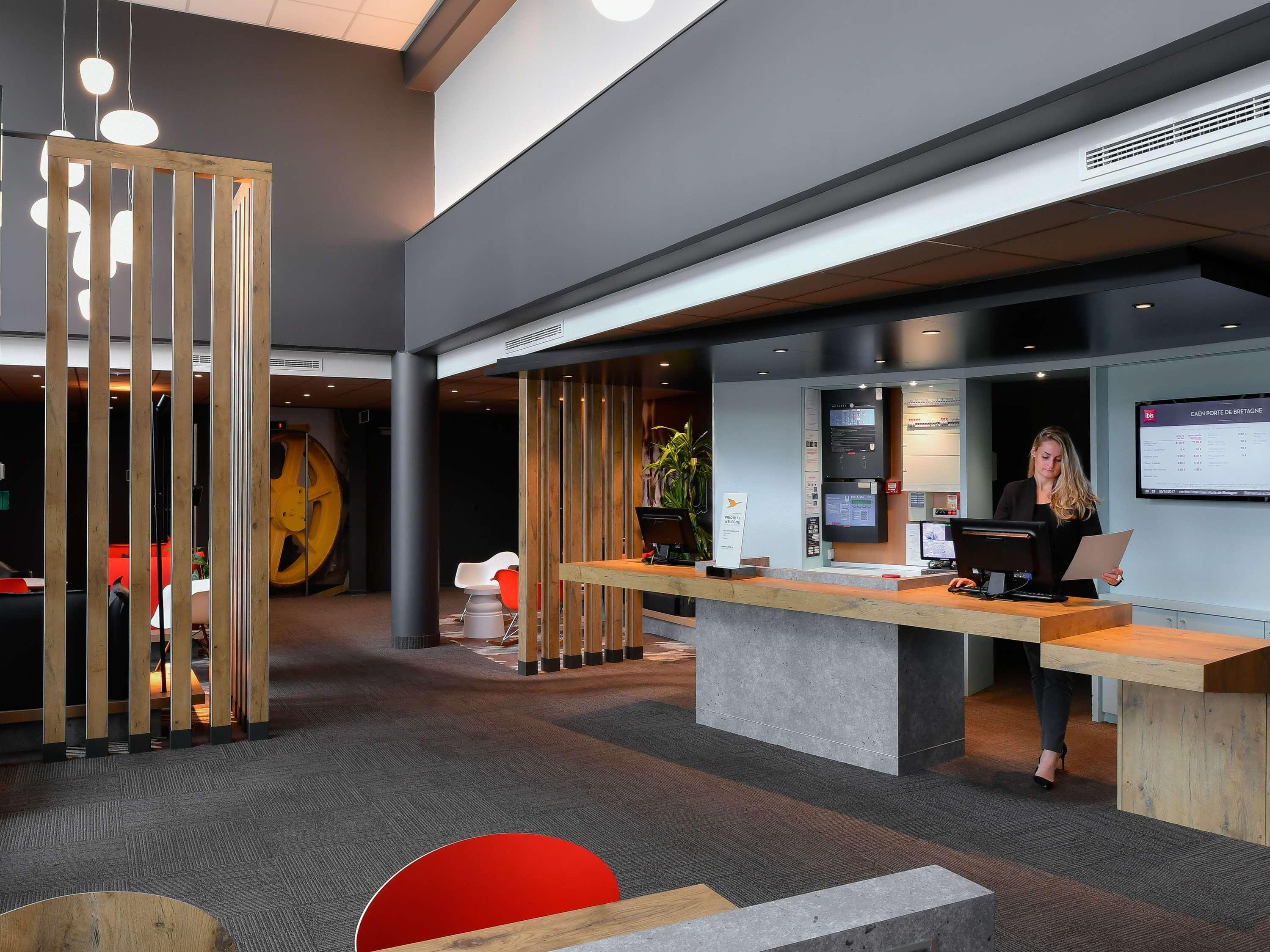 Ibis Budget Caen Porte De Bretagne Bretteville-sur-Odon Exteriér fotografie